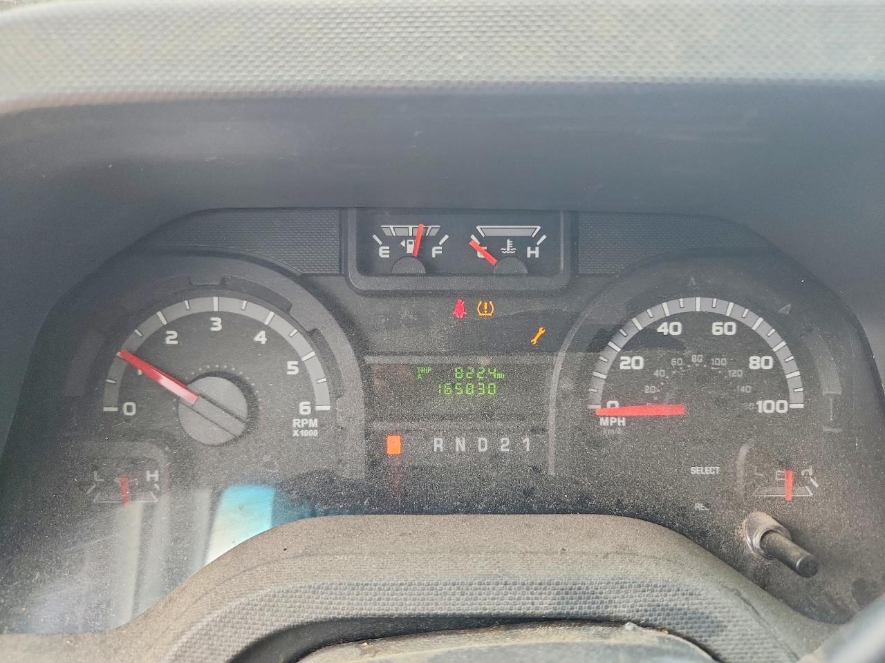 Ford Econoline E250 Van