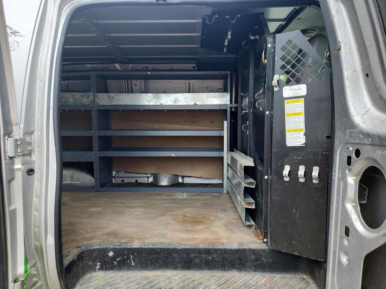 Ford Econoline E250 Van