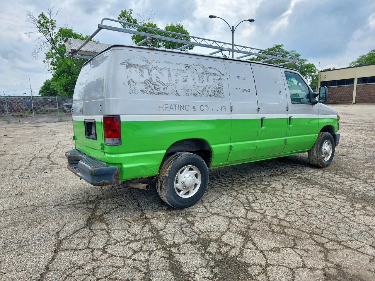Ford Econoline E250 Van