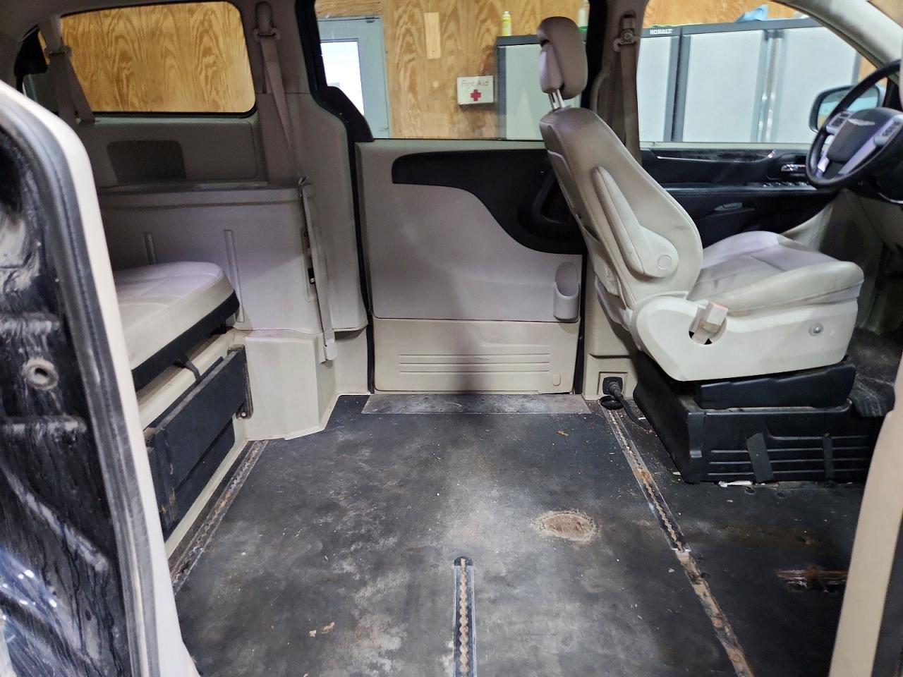 Chrysler Minivan Touring