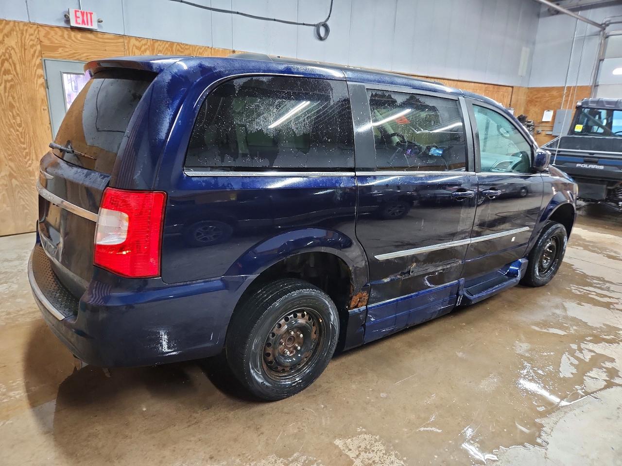 Chrysler Minivan Touring