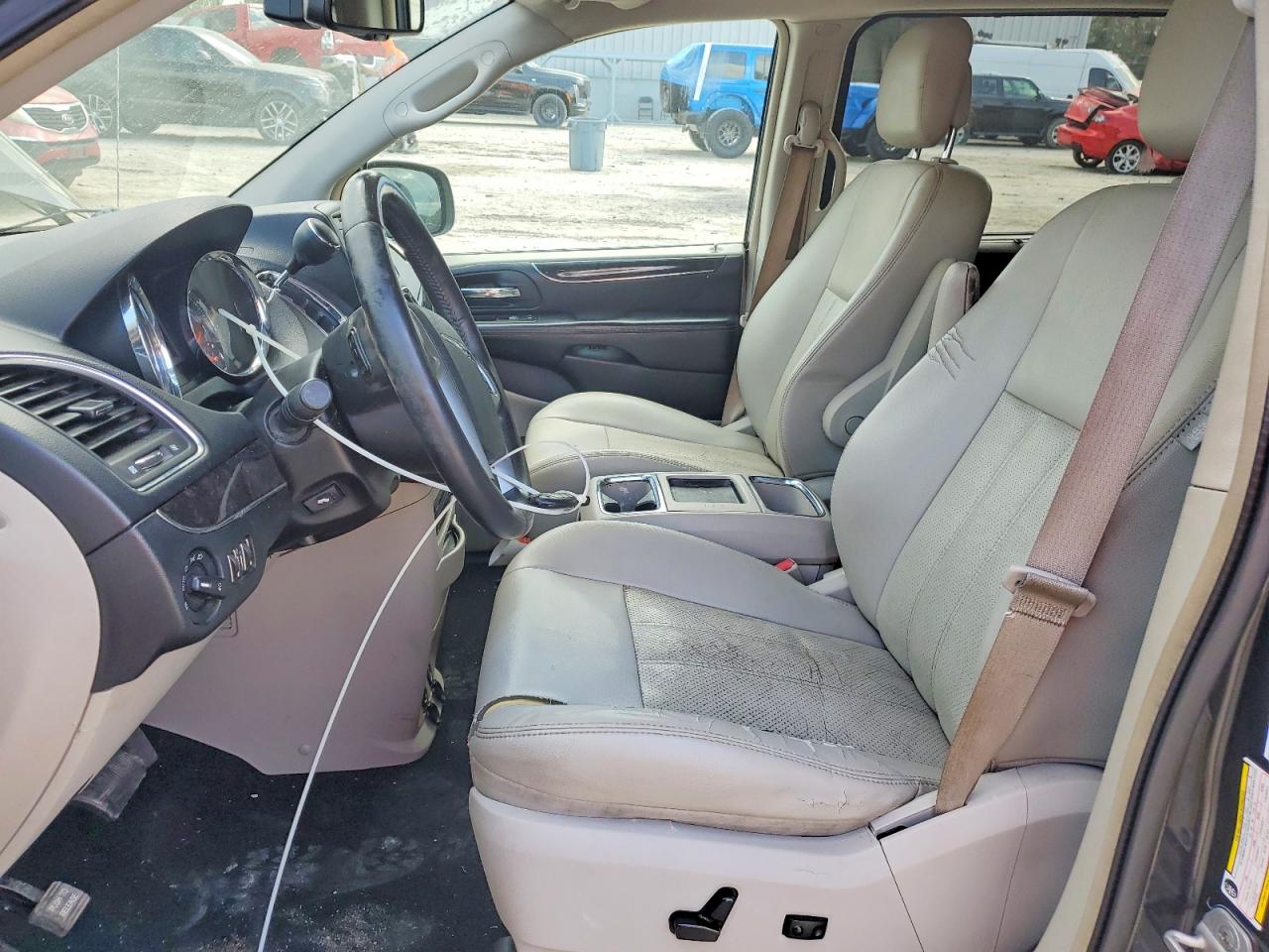 Chrysler Minivan Touring L