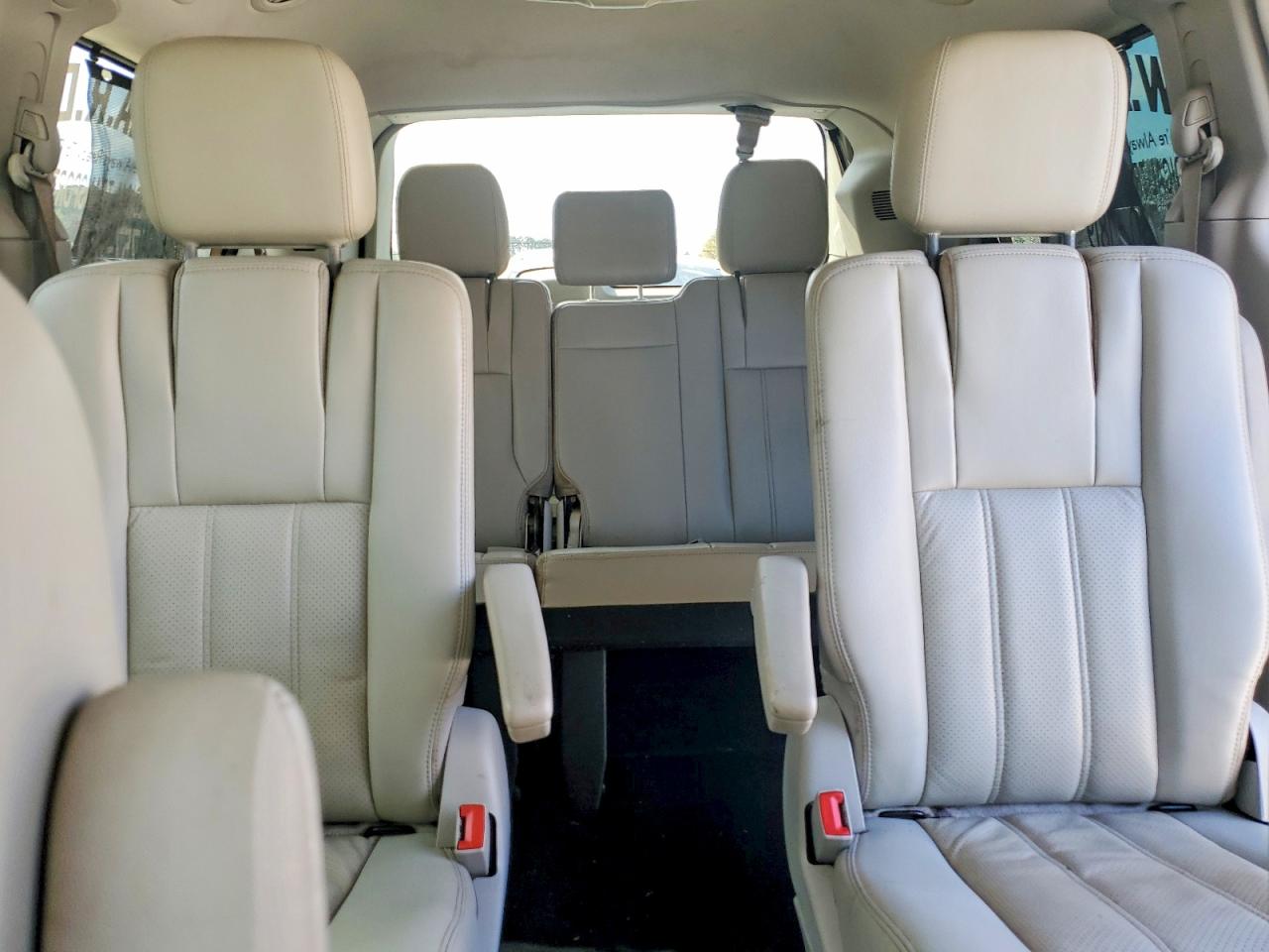 Chrysler Minivan Touring L