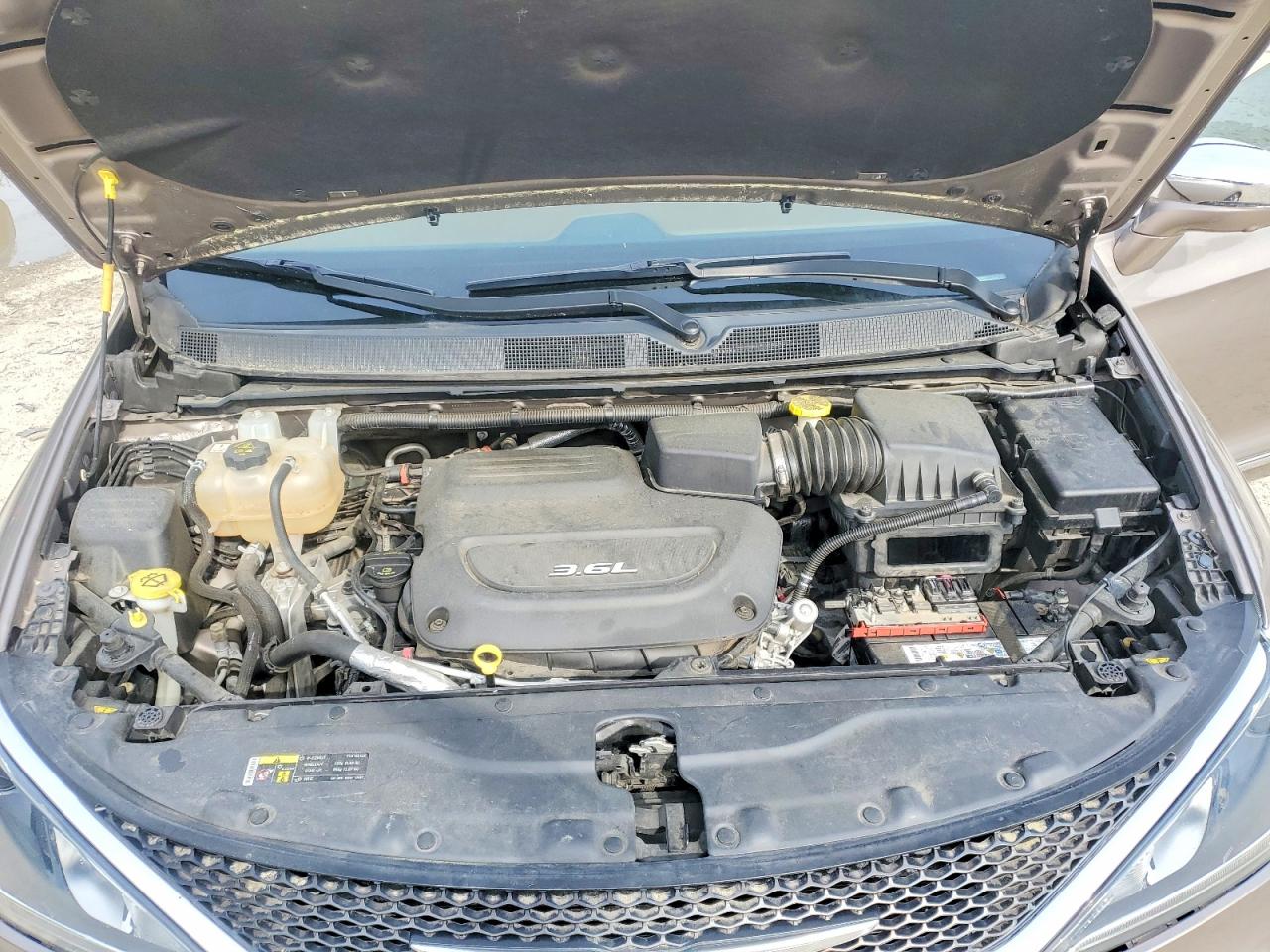 Chrysler Pacifica Limited