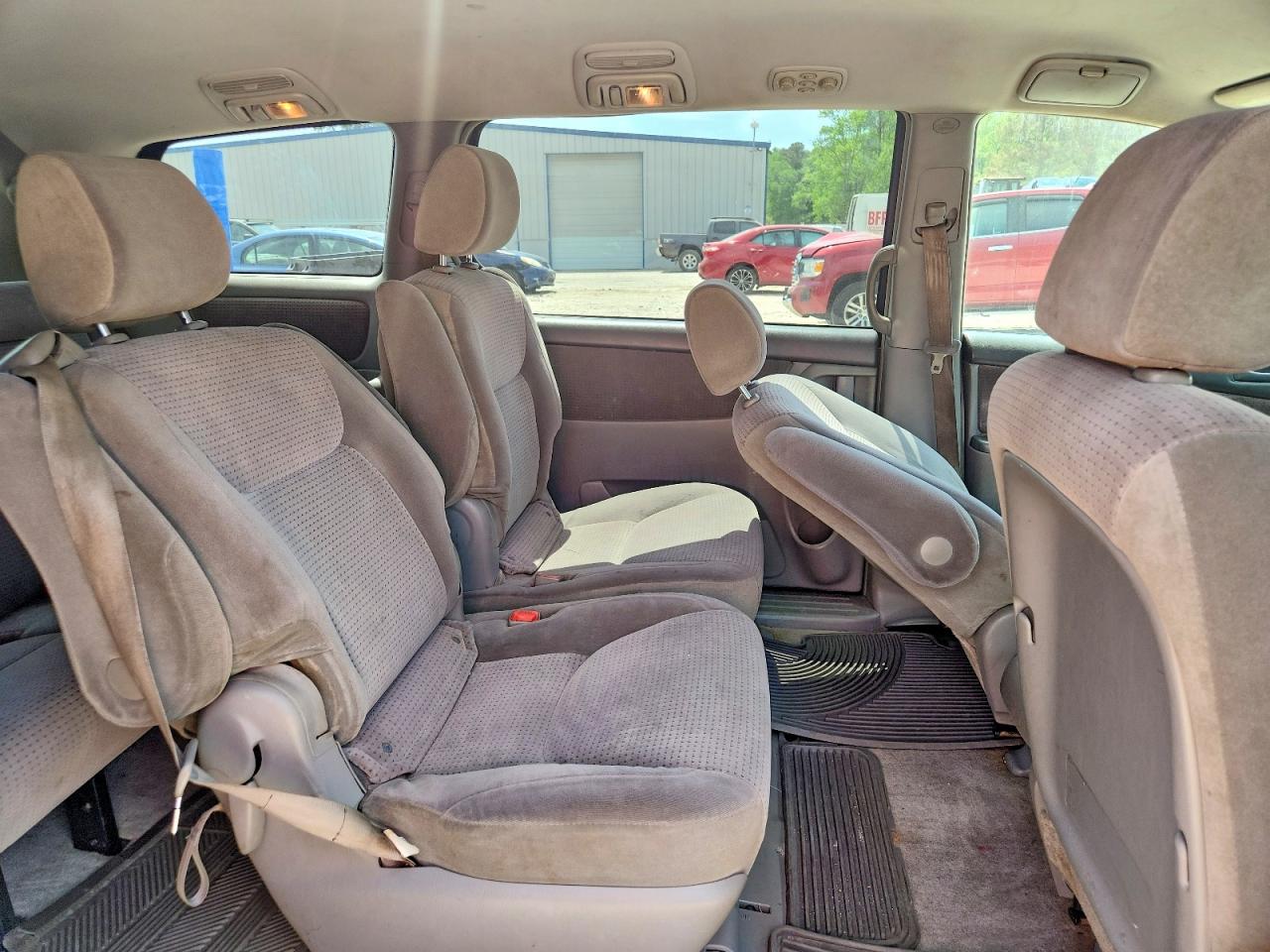 Toyota Sienna Le 7 Passenger