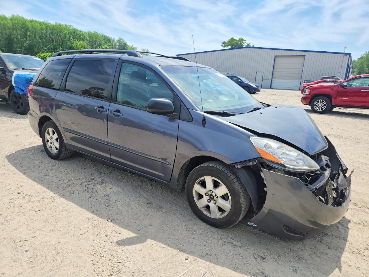 Toyota Sienna Le 7 Passenger