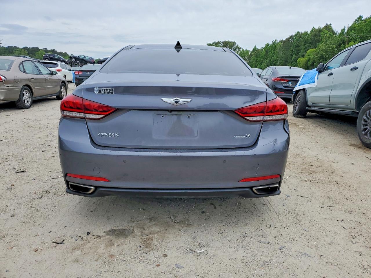 Hyundai Genesis 3.8l