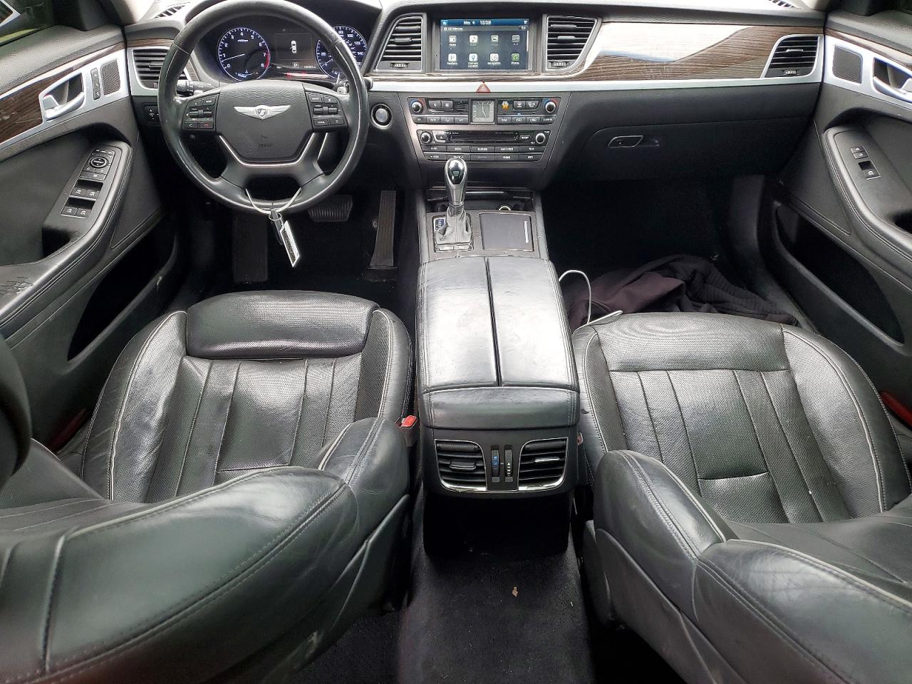 Hyundai Genesis 3.8l