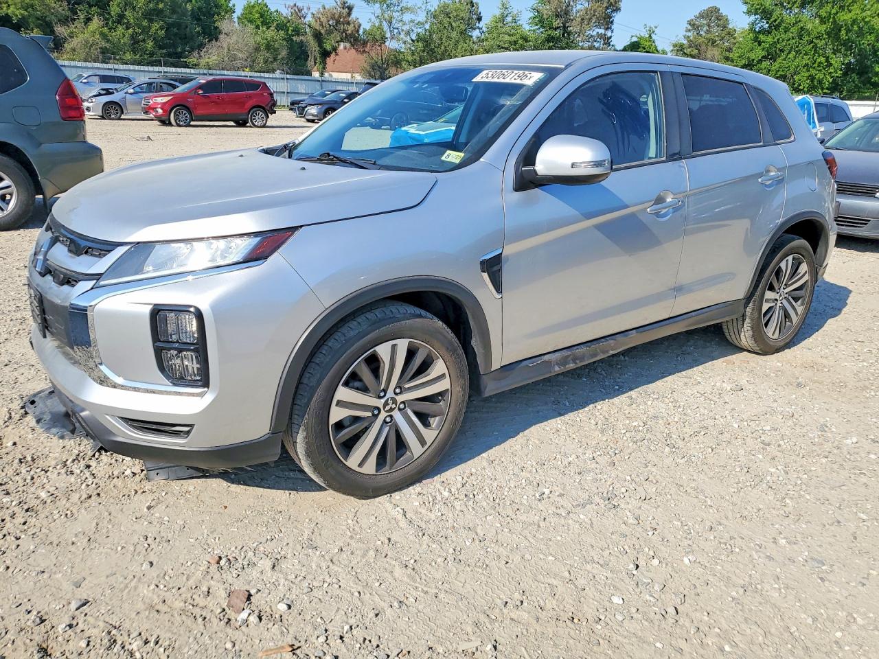 Salvage Mitsubishi Outlander Image