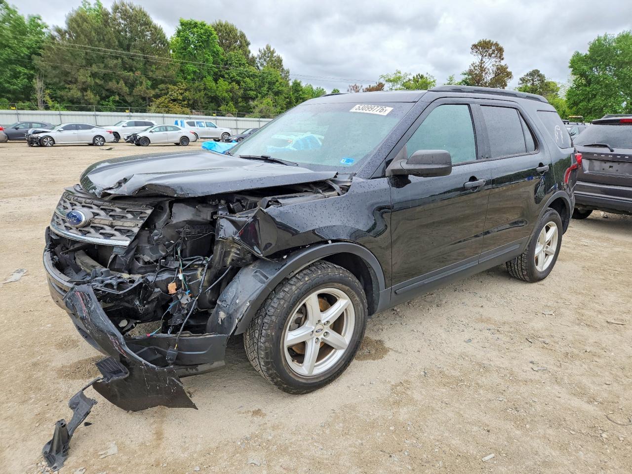 Salvage Ford Explorer Image