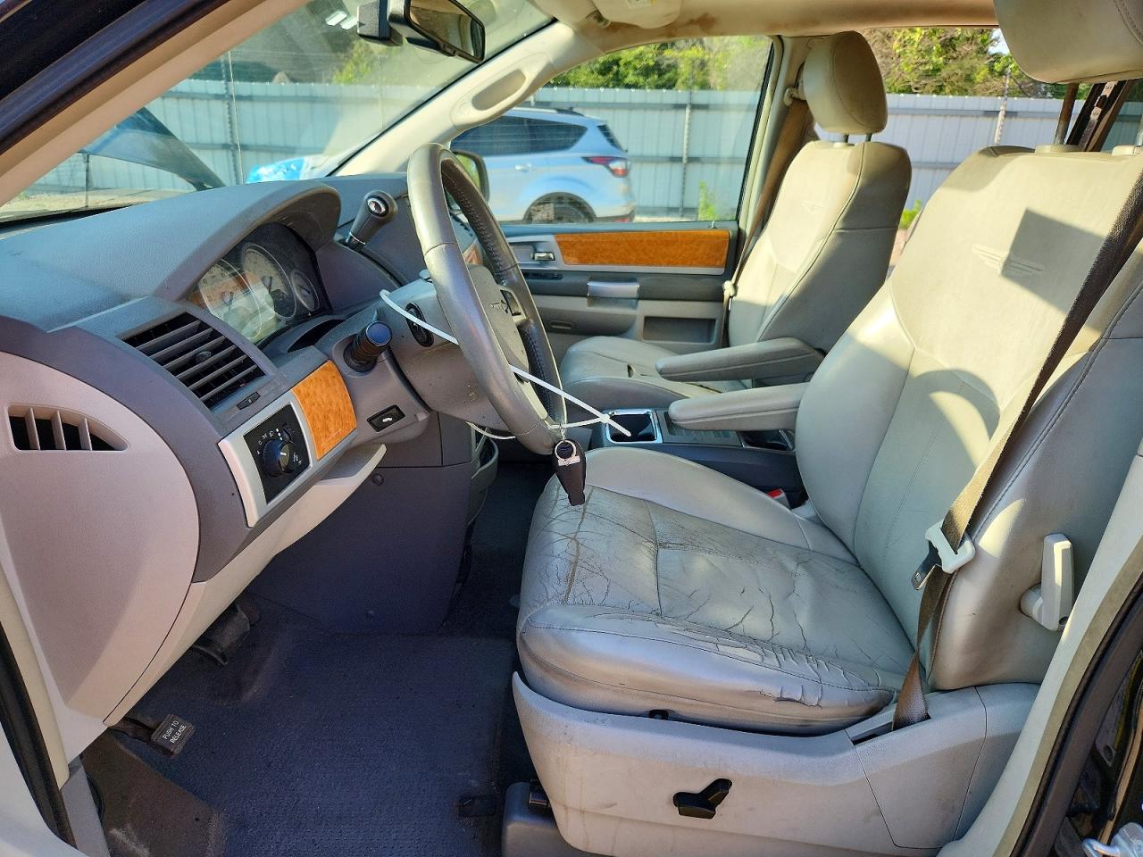 Chrysler Minivan Limited