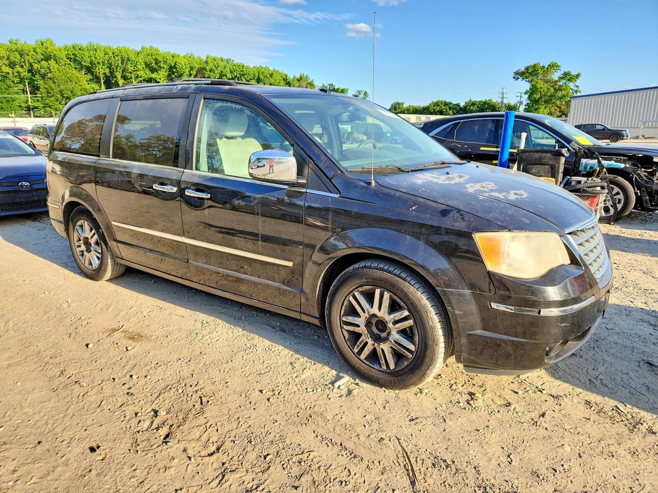 Chrysler Minivan Limited