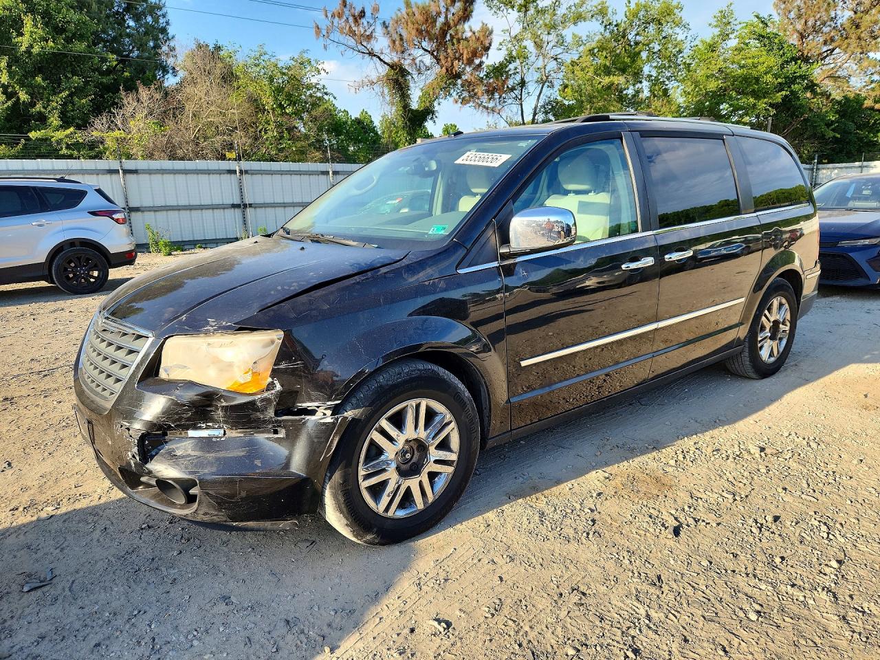 Salvage Chrysler Minivan Image