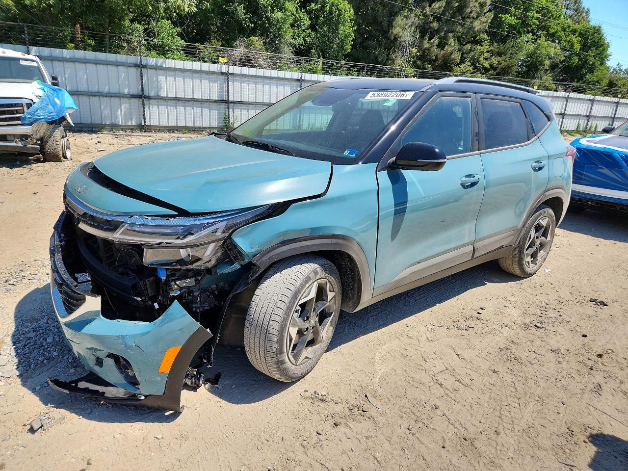 Salvage Kia Seltos Image