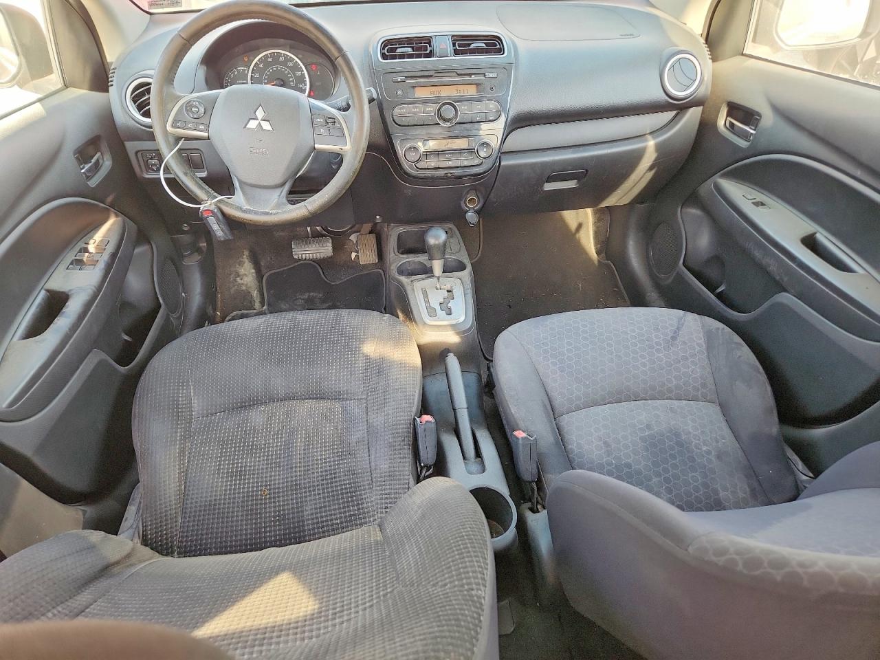 Mitsubishi Mirage Es