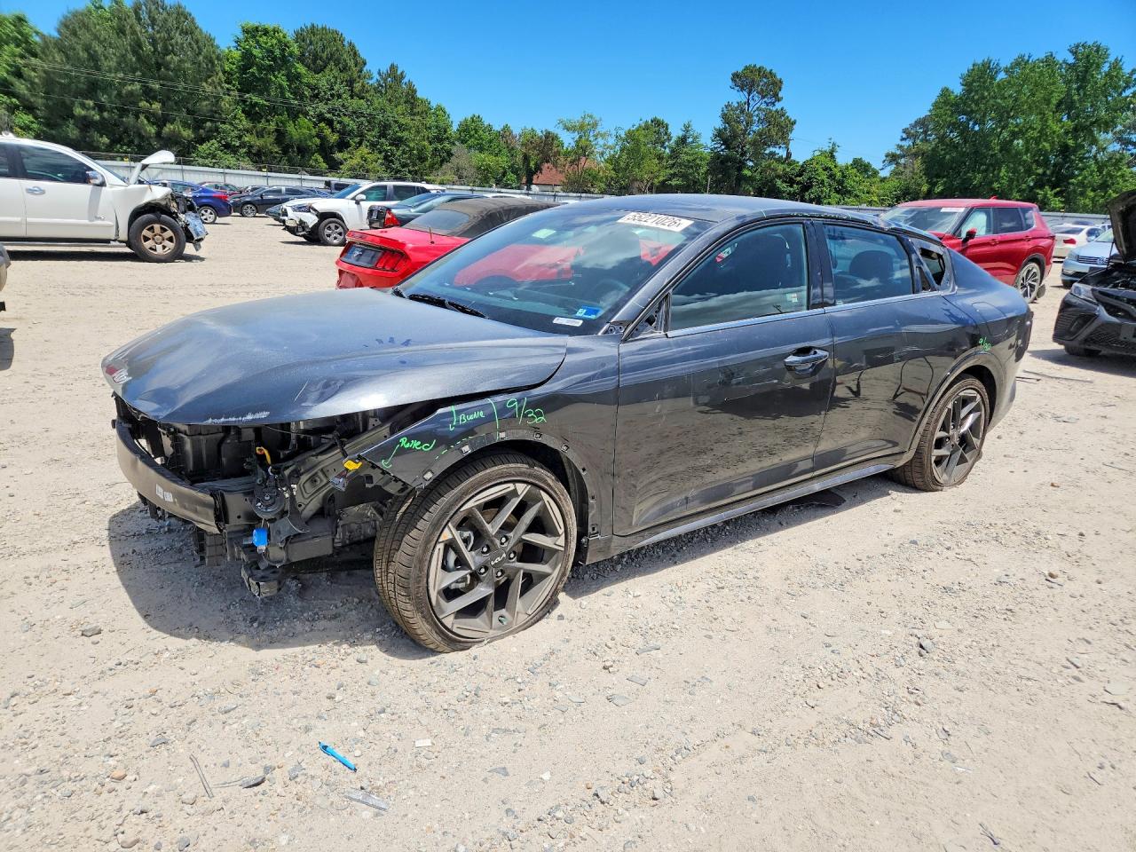 Salvage Kia K4 Image