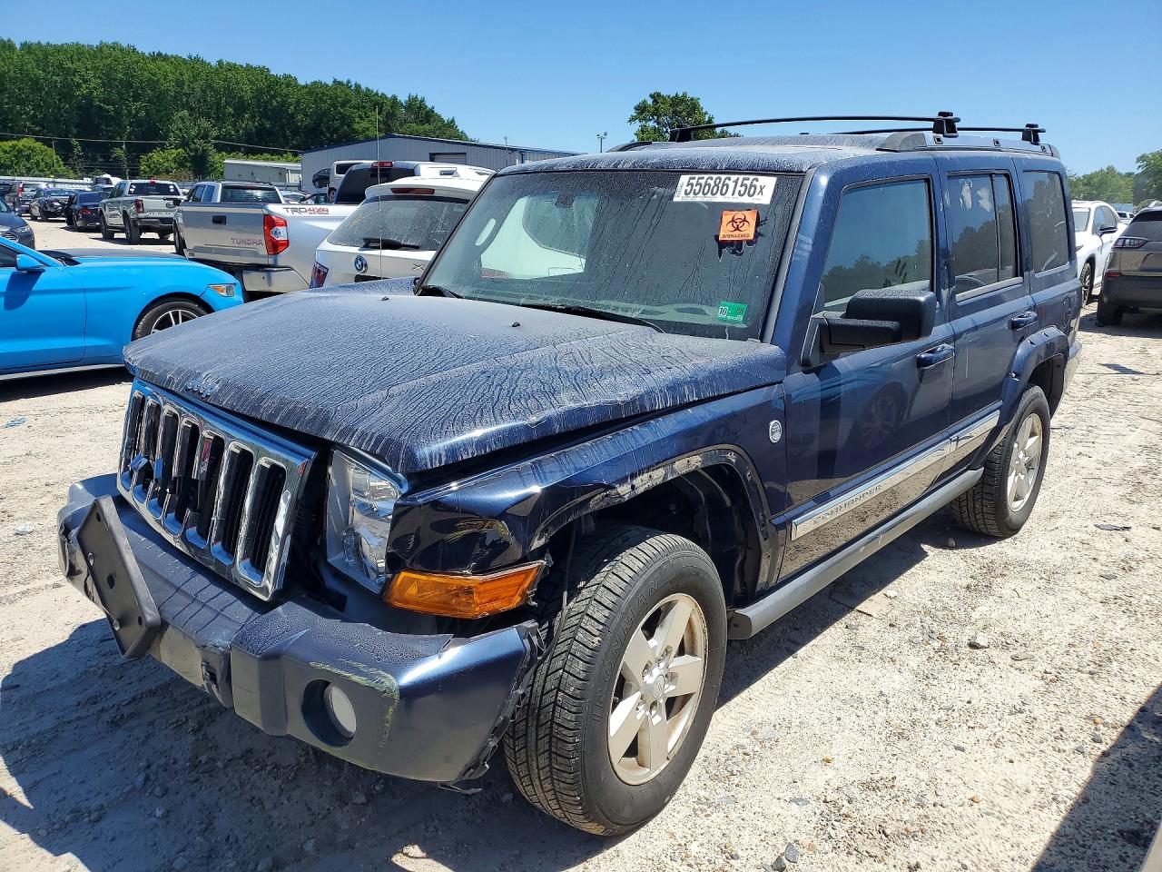 Salvage Jeep Commander Image