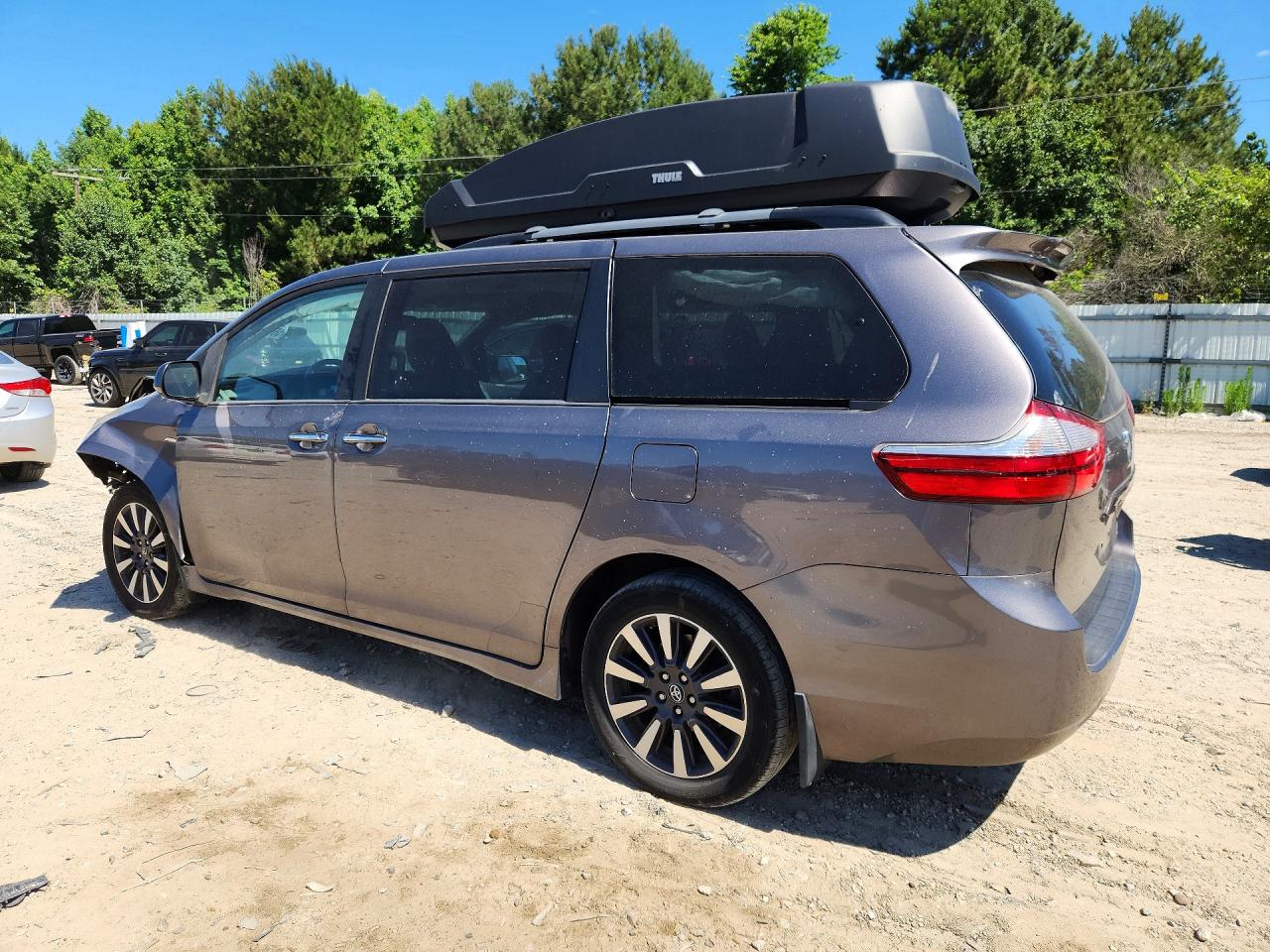 Toyota Sienna Xle 7-passenger