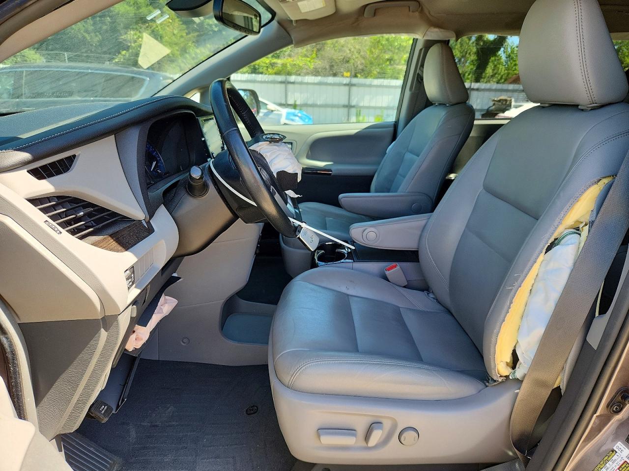 Toyota Sienna Xle 7-passenger
