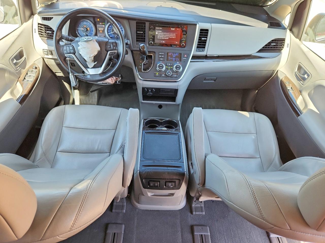 Toyota Sienna Xle 7-passenger