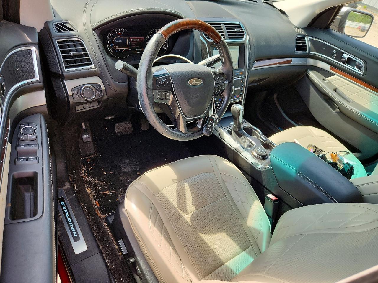 Ford Explorer Platinum