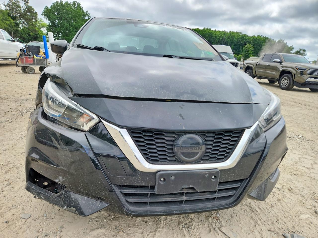 Nissan Versa S