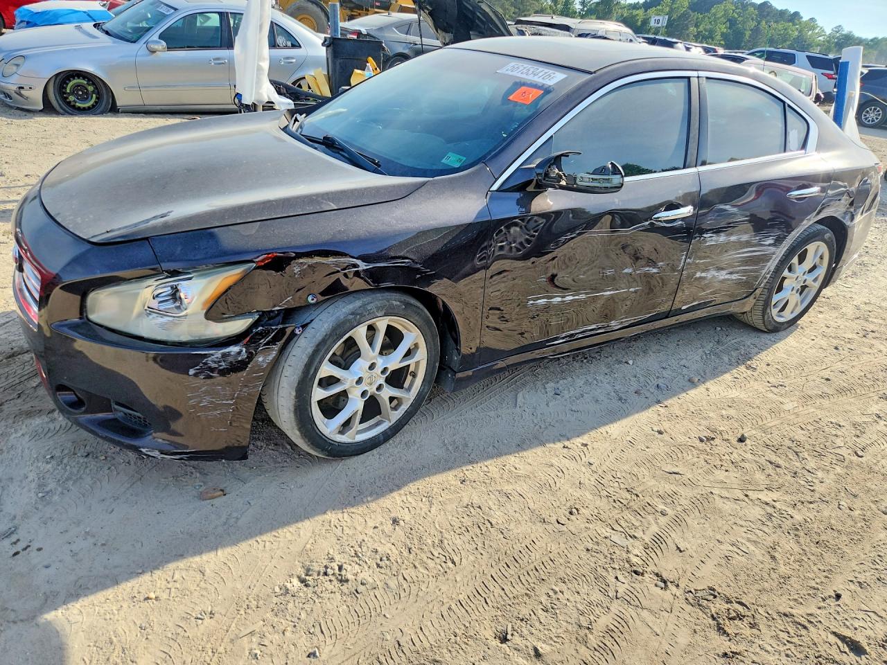 Salvage Nissan Maxima Image