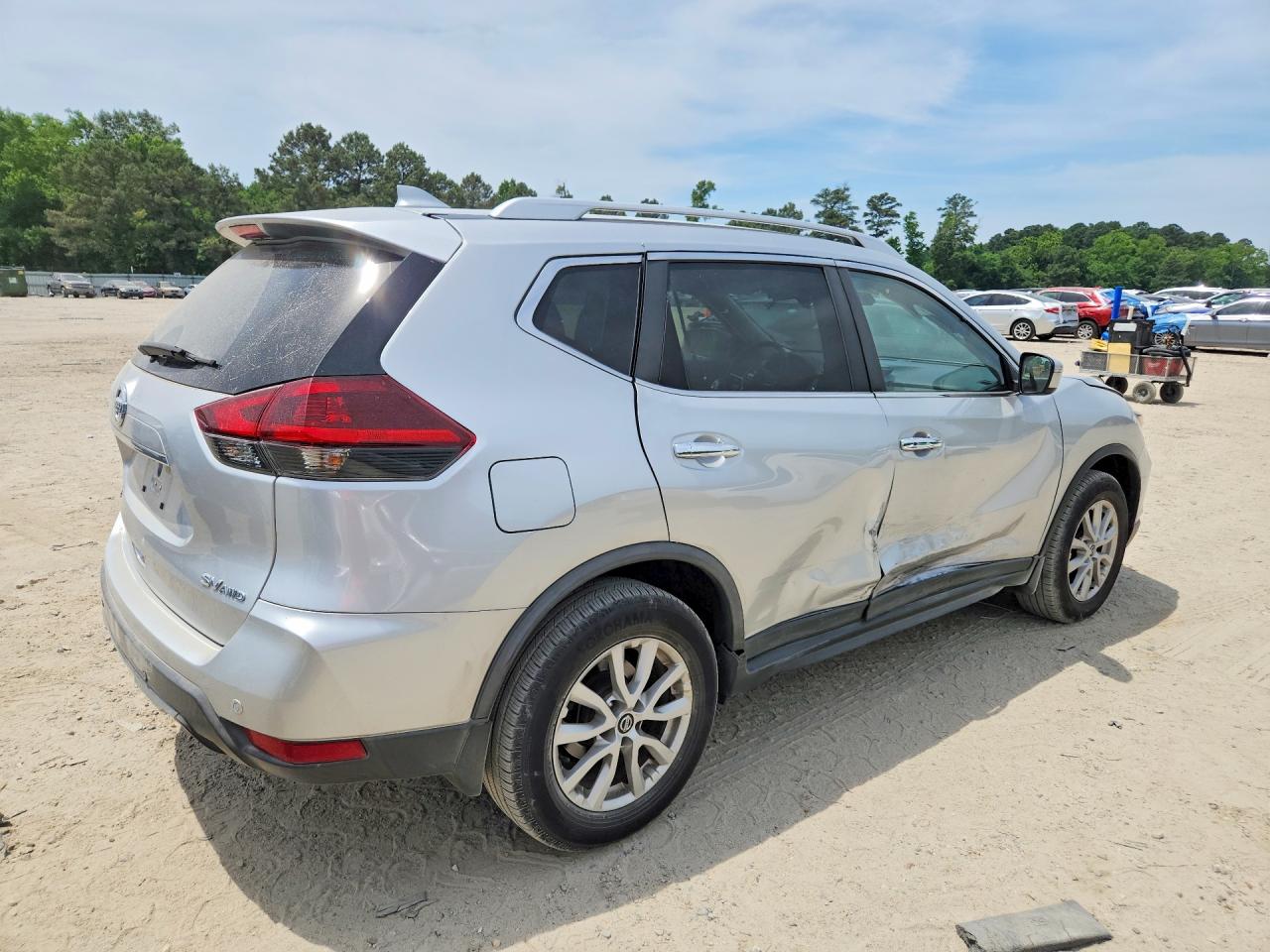 Nissan Rogue Sv