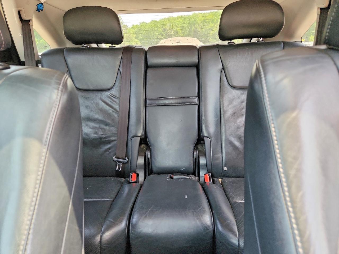 Lexus RX Base