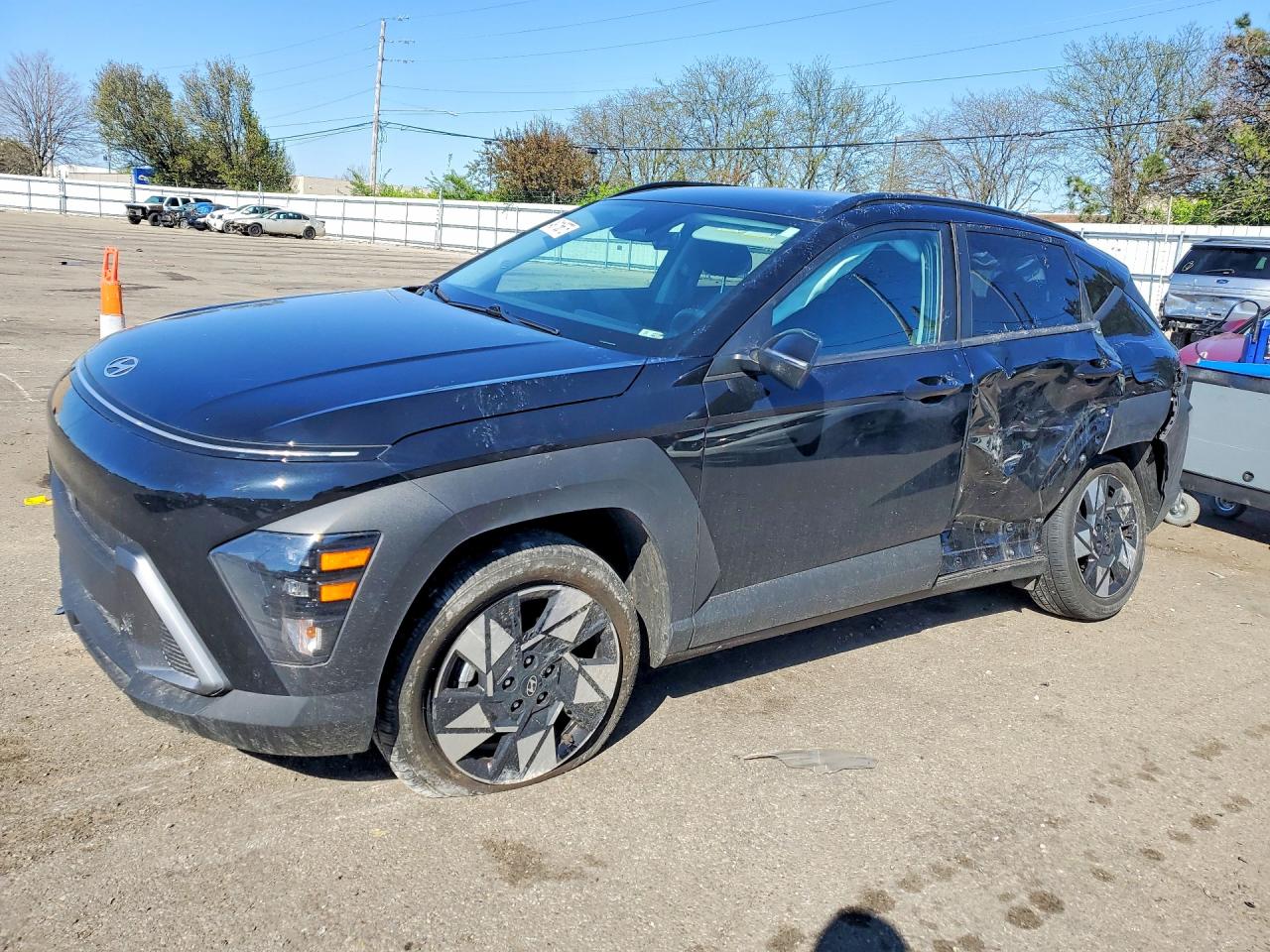 Salvage Hyundai KONA Image
