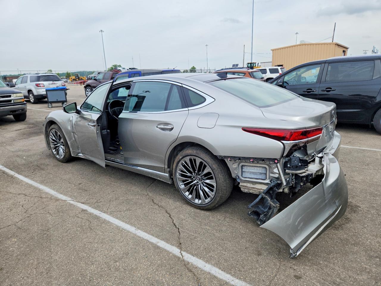 Lexus LS 500