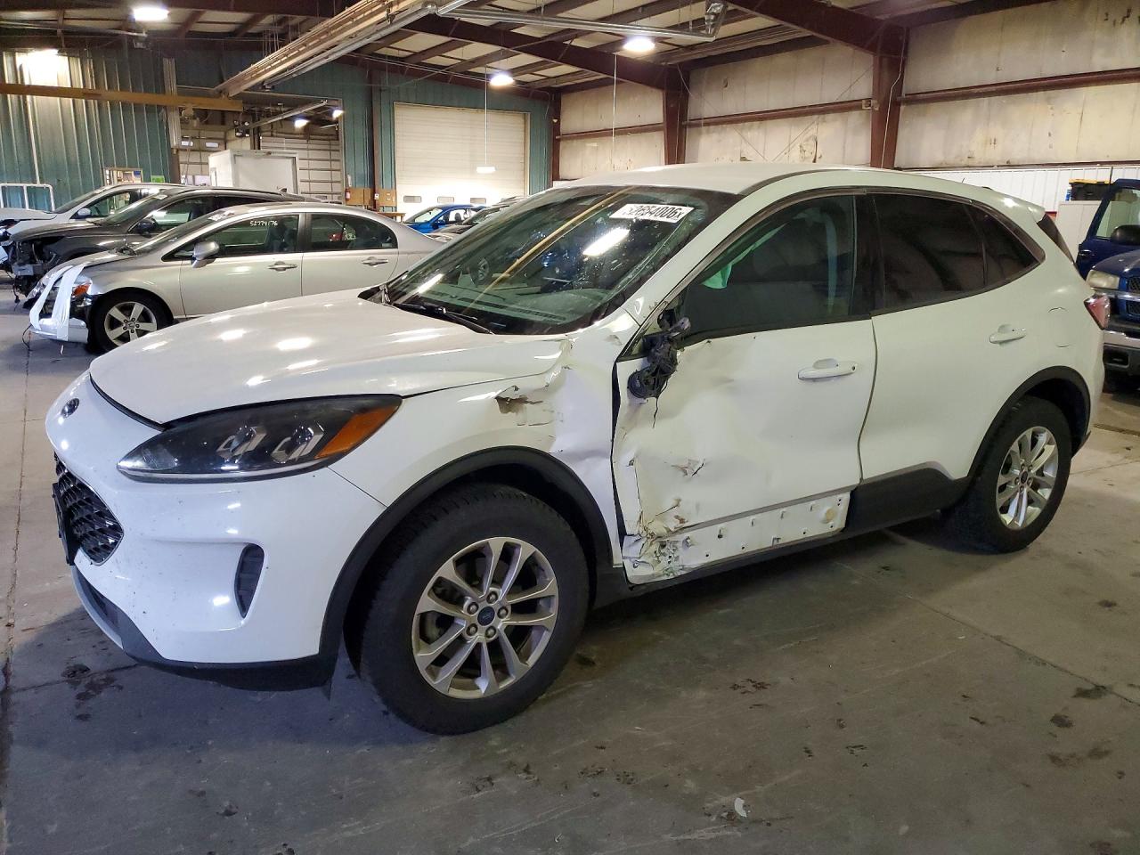 Salvage Ford Escape Image