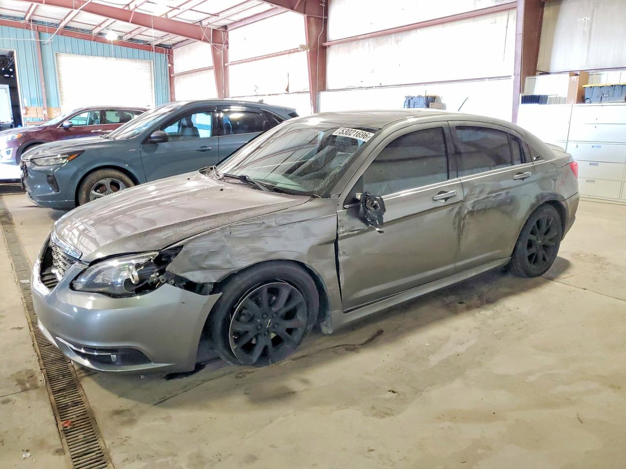 Salvage Chrysler 200 Image