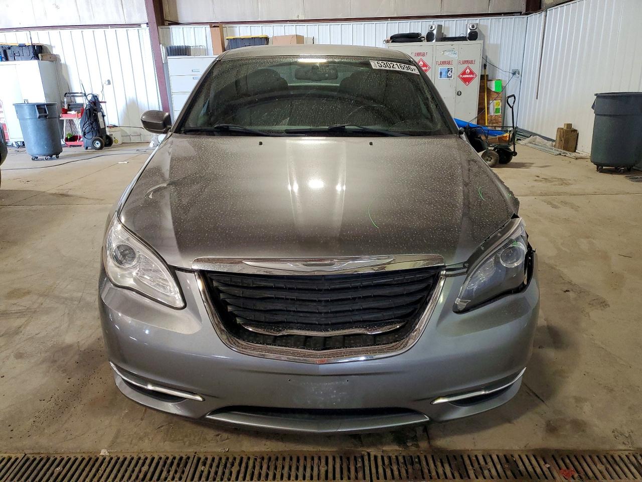 Chrysler 200