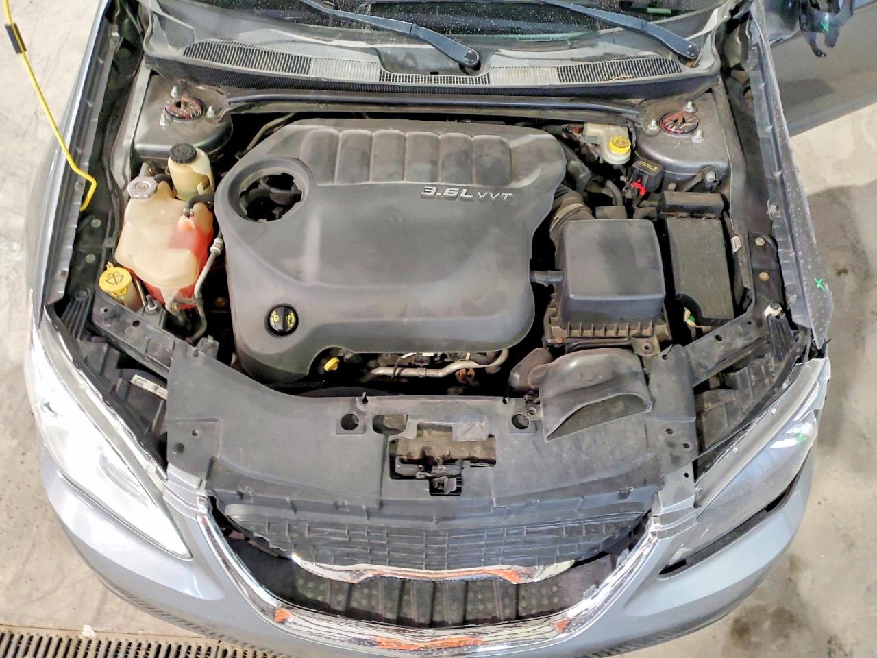Chrysler 200