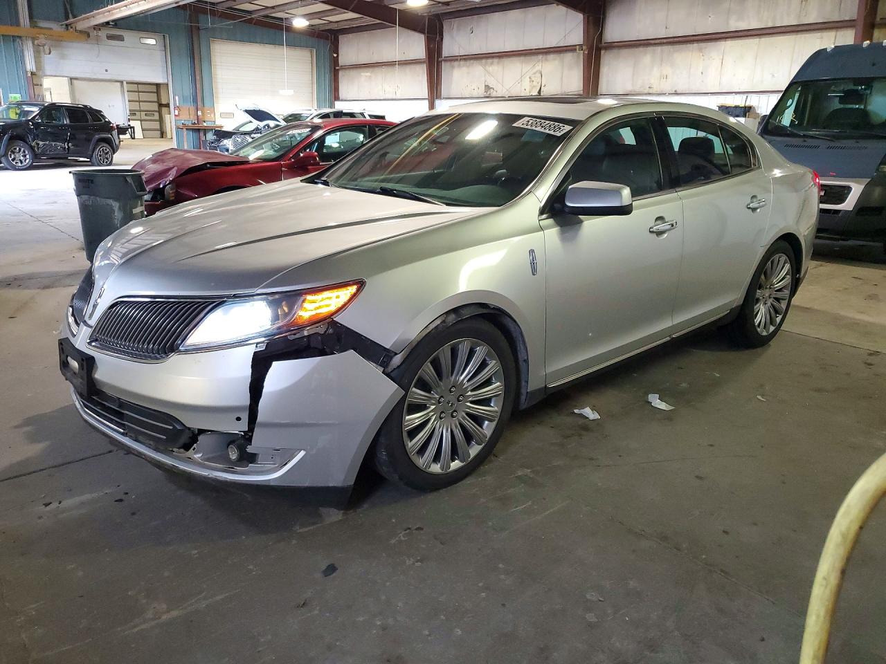 Salvage Lincoln MKS Image