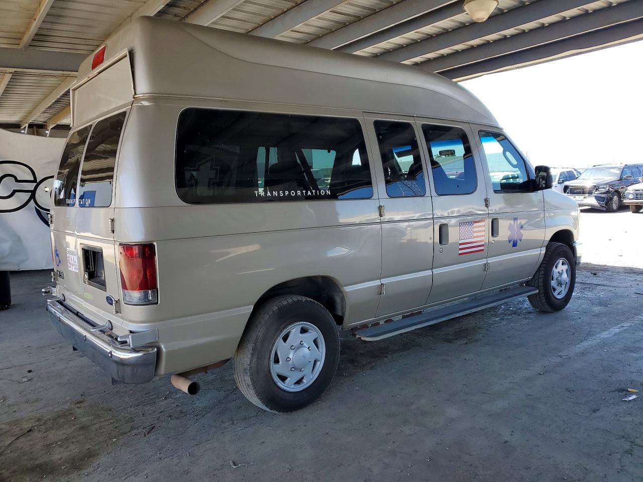 Ford Econoline E150 Wagon