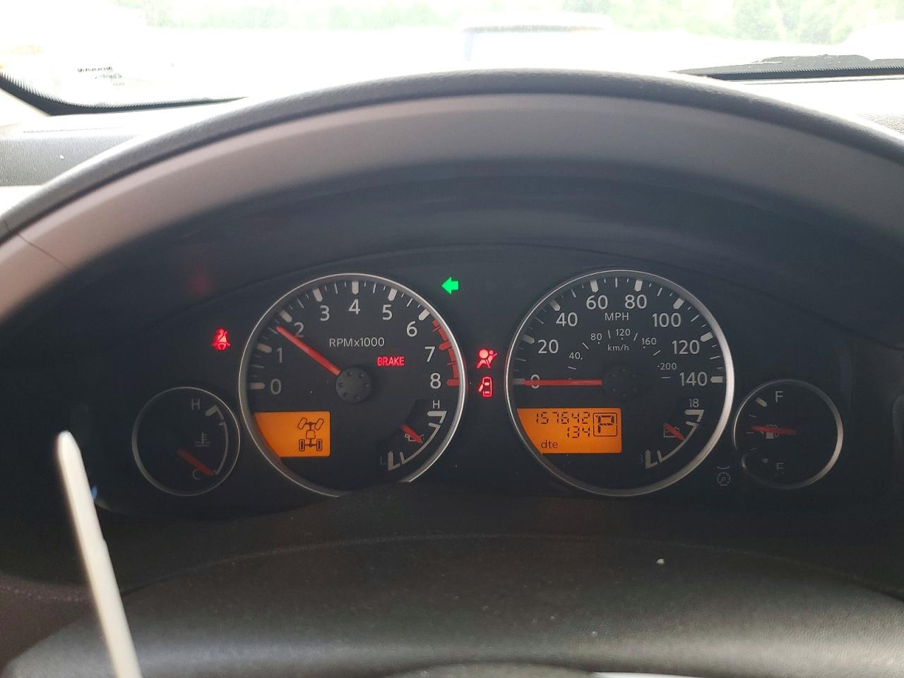 Nissan Pathfinder Xe