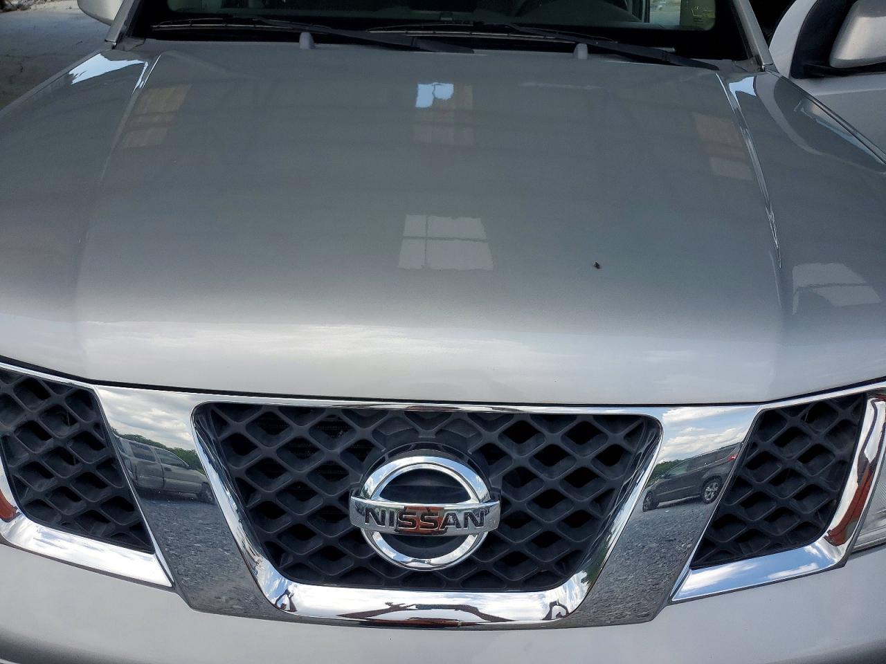 Nissan Pathfinder Xe