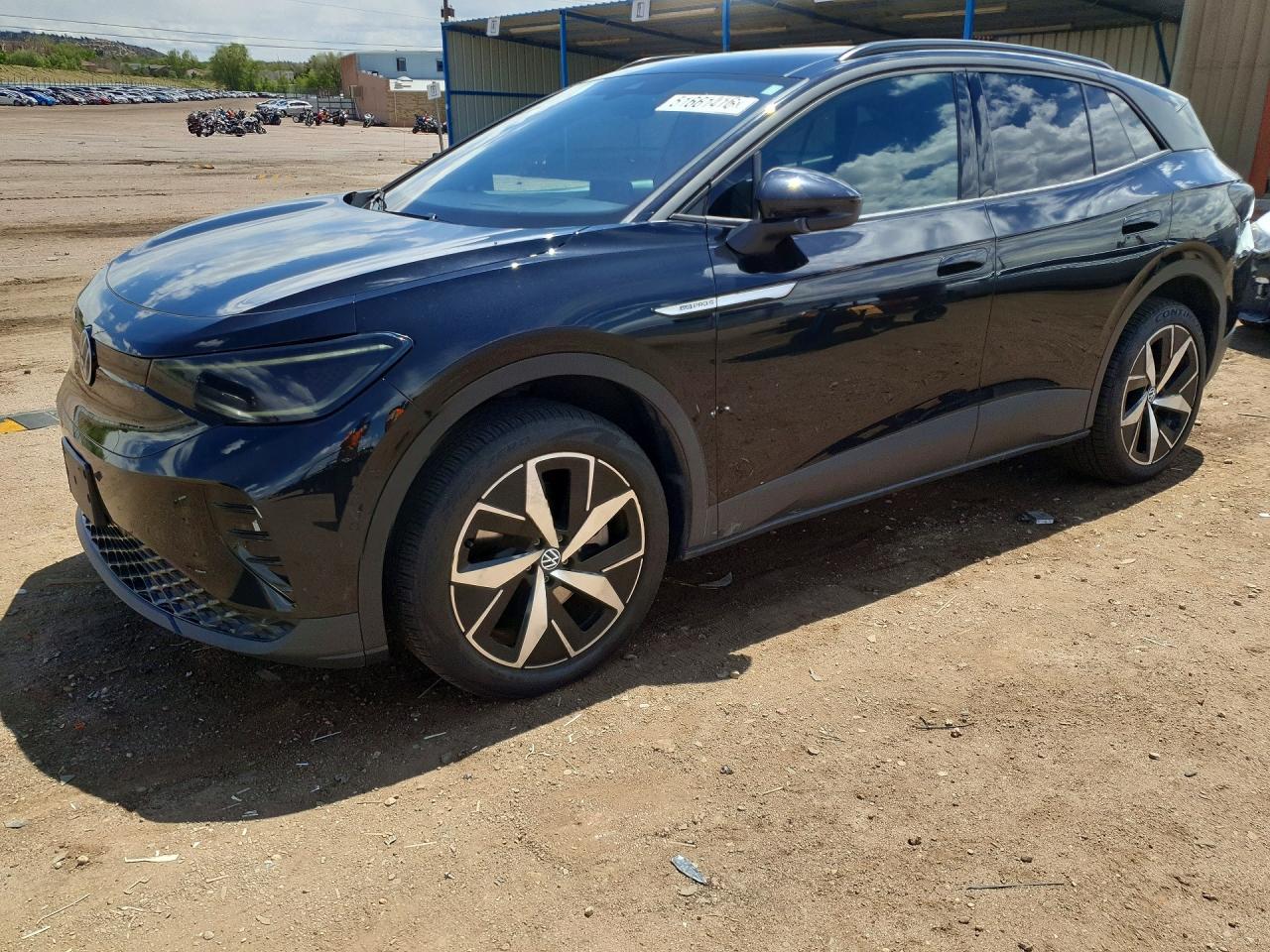 Salvage Volkswagen ID.4 Image