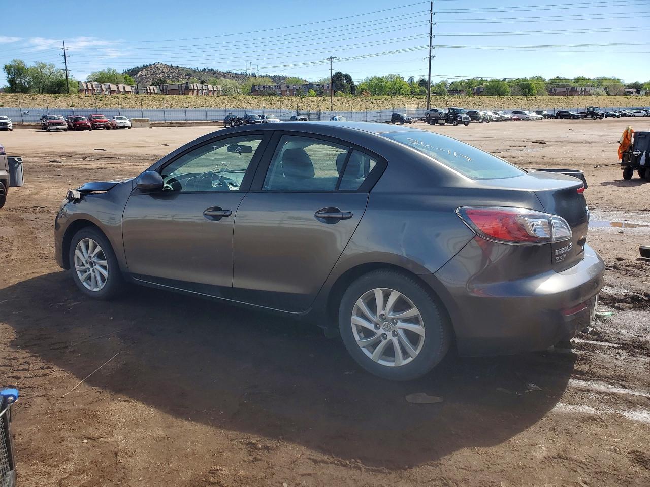 Mazda 3 I
