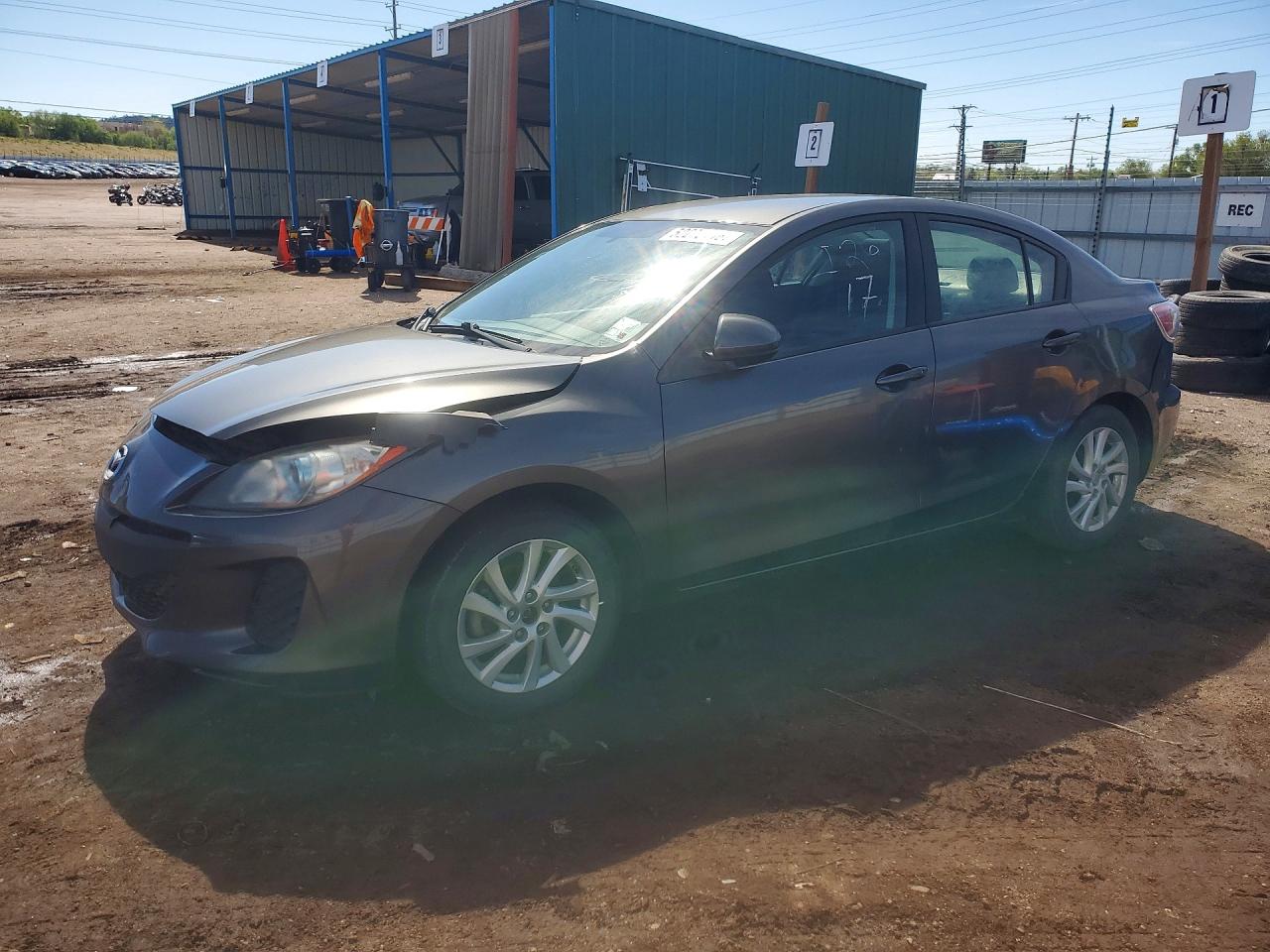 Salvage Mazda 3 Image