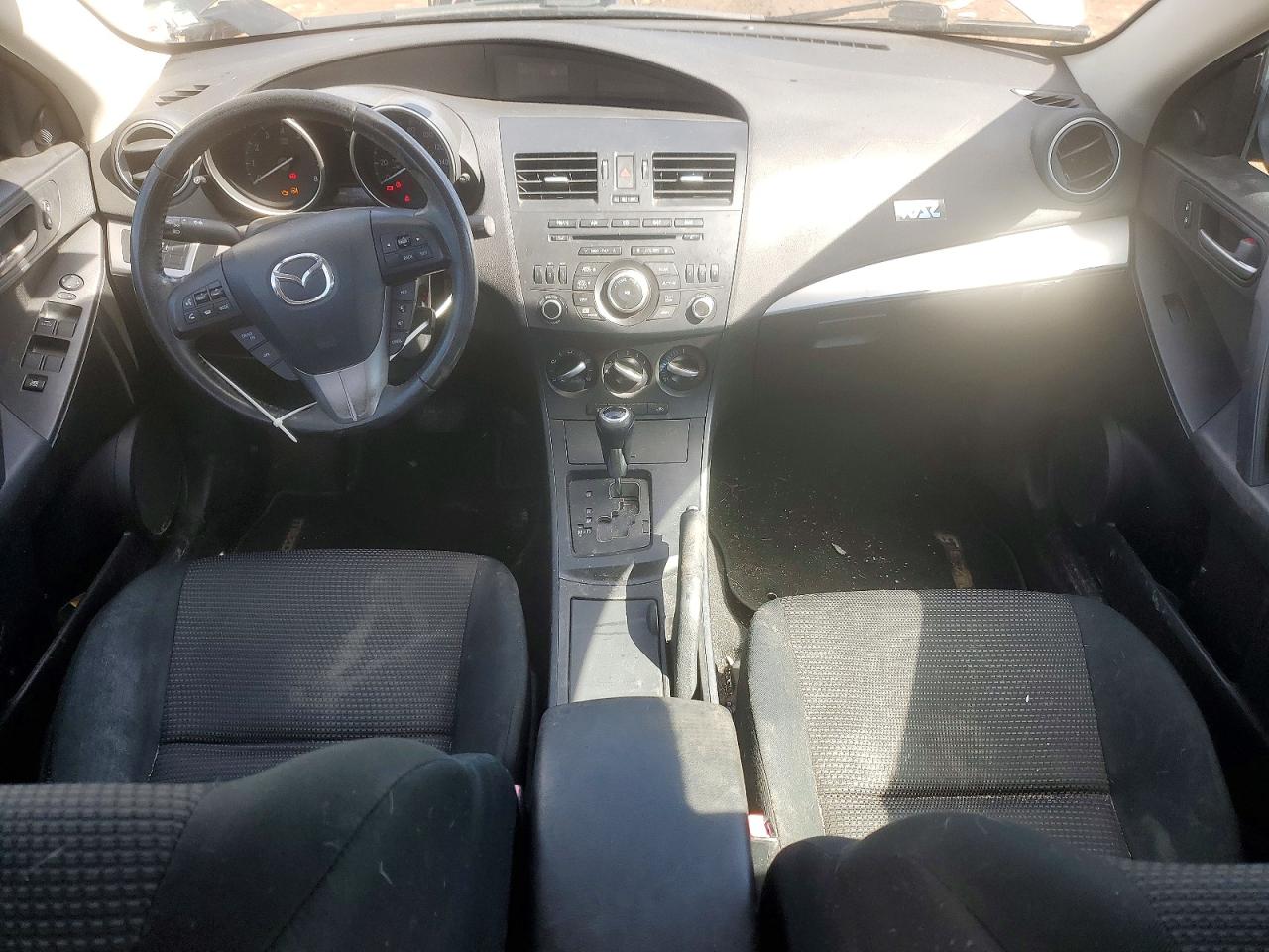 Mazda 3 I