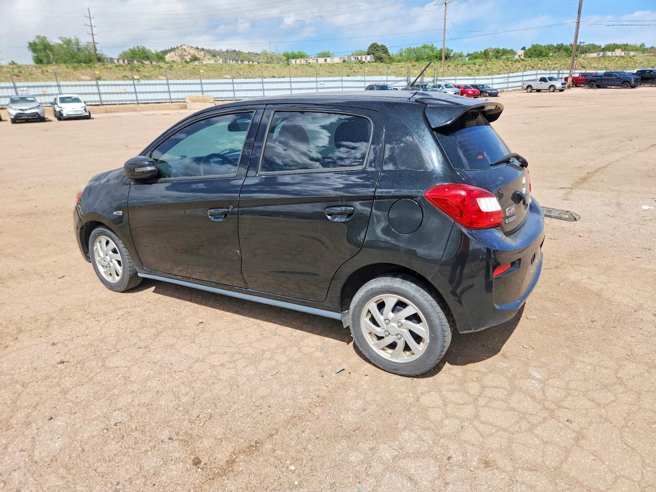 Mitsubishi Mirage Se