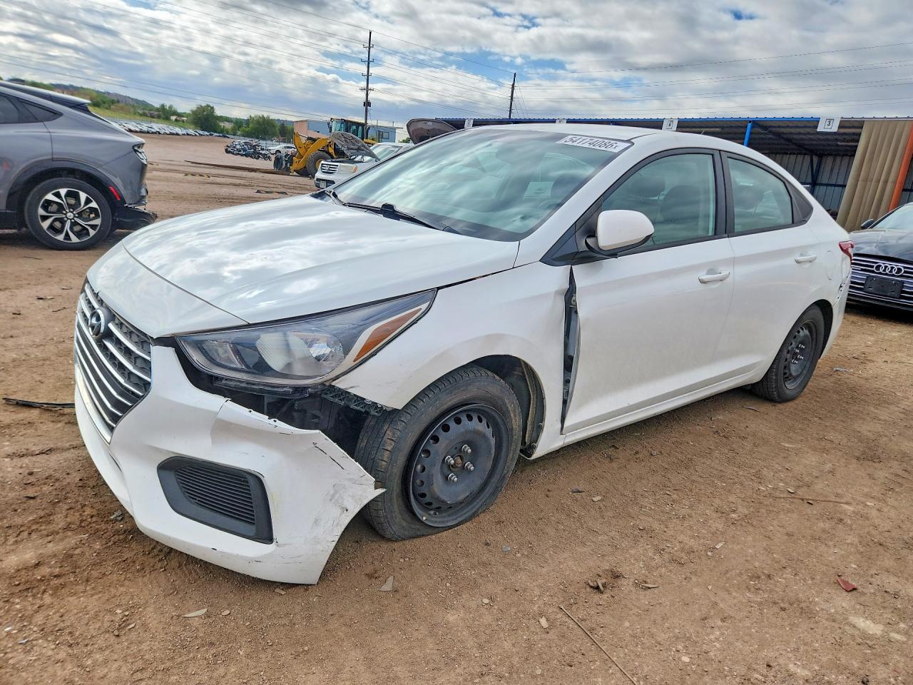 Salvage Hyundai ACCENT Image