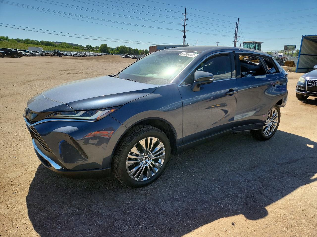 Salvage Toyota Venza Image