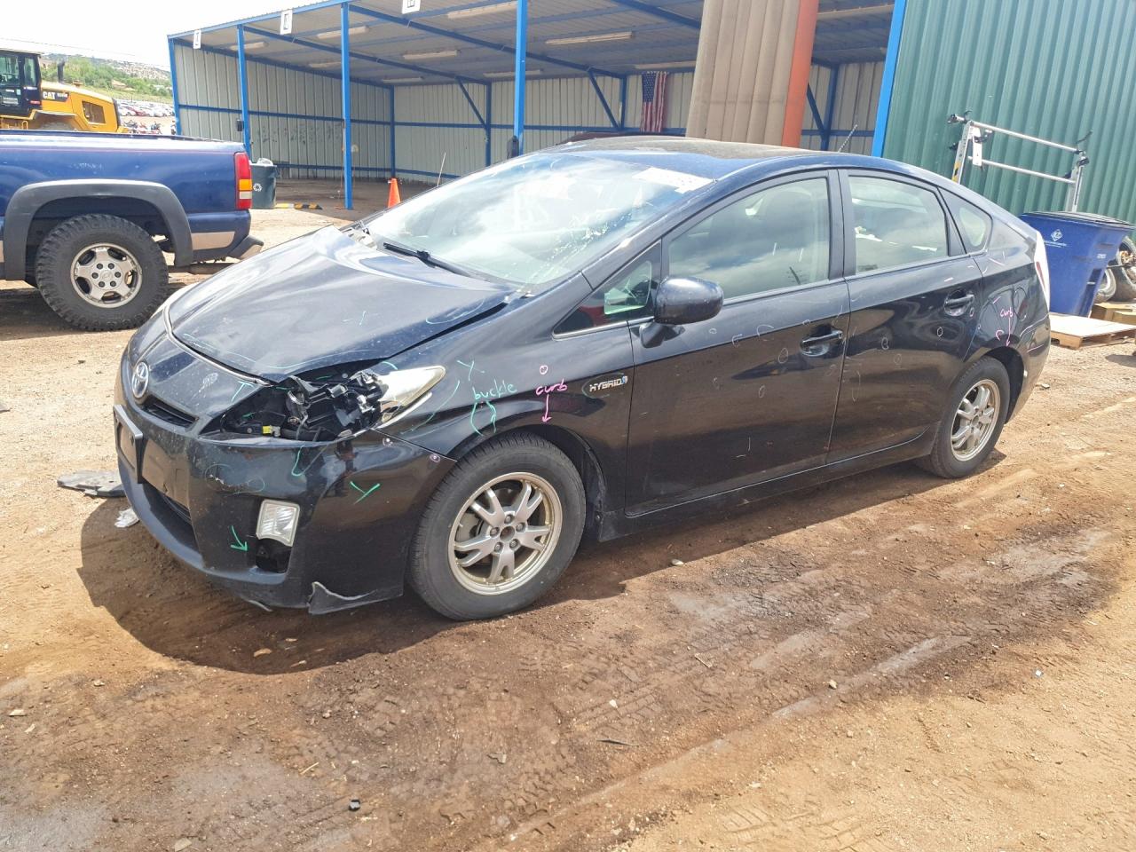 Salvage Toyota Prius Image
