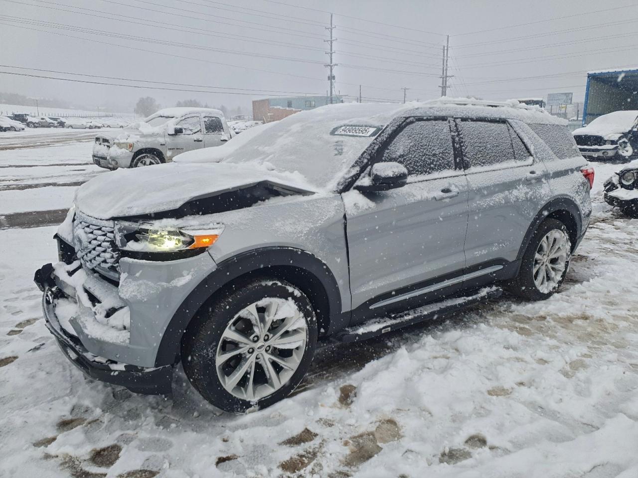 Salvage Ford Explorer Image