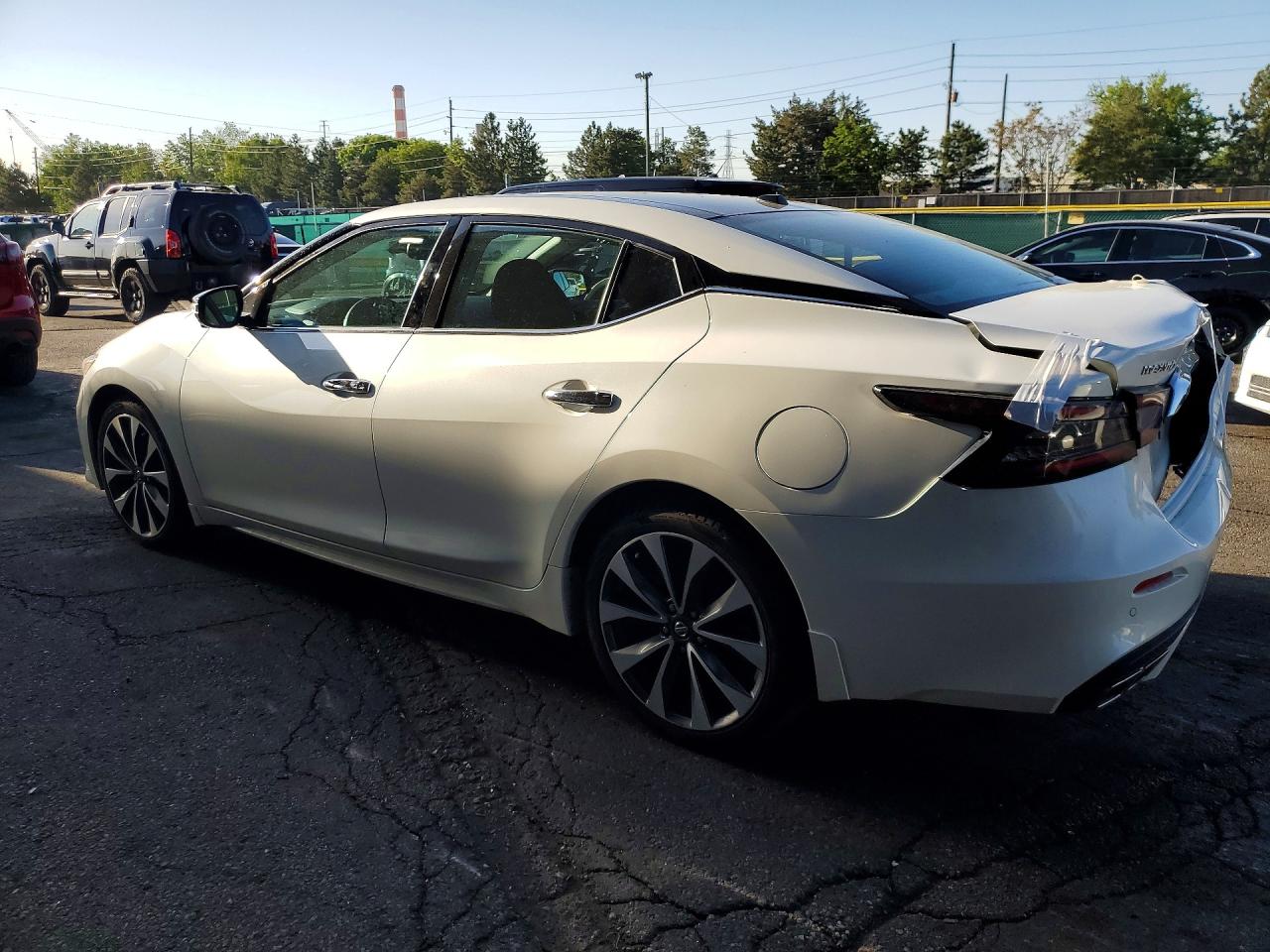 Nissan Maxima Platinum