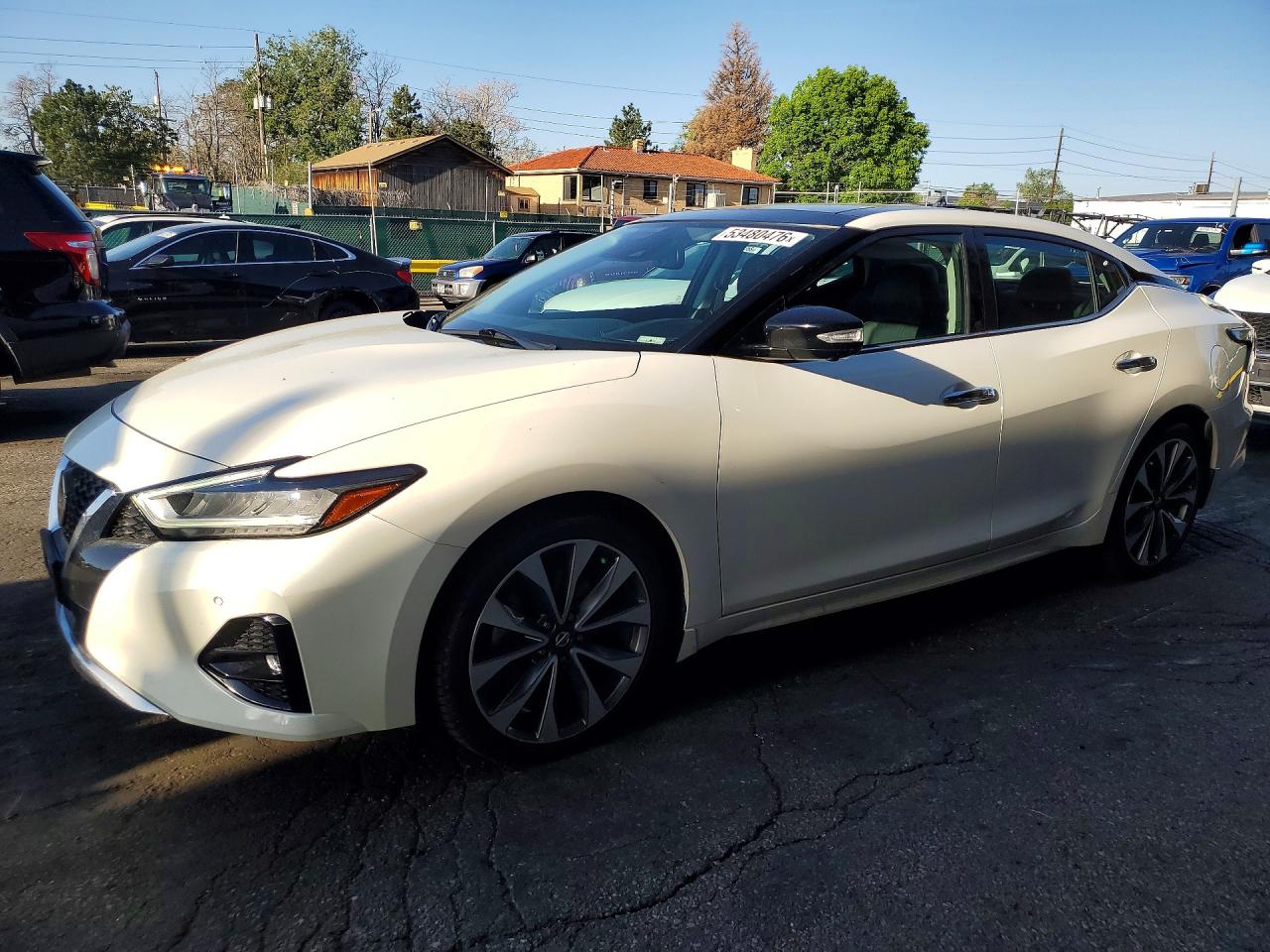 Salvage Nissan Maxima Image